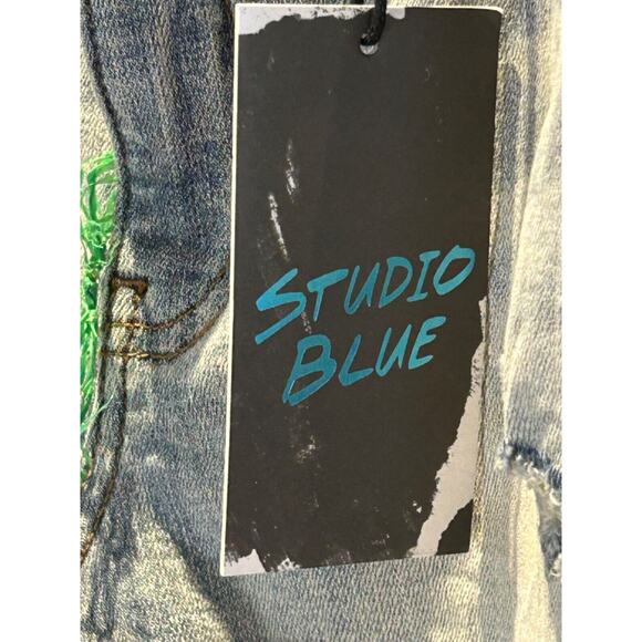 *New* Studio Blue Women's size 31 Shorts - Picture 5 of 5